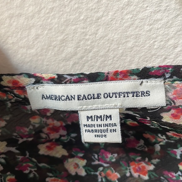 American Eagle Crop Top Size M - Picture 4 of 6